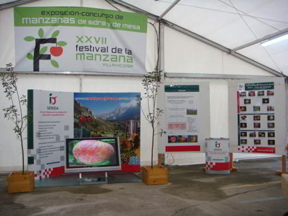 Stand del SERIDA en el Festival de la Manzana de Villaviciosa de 2009